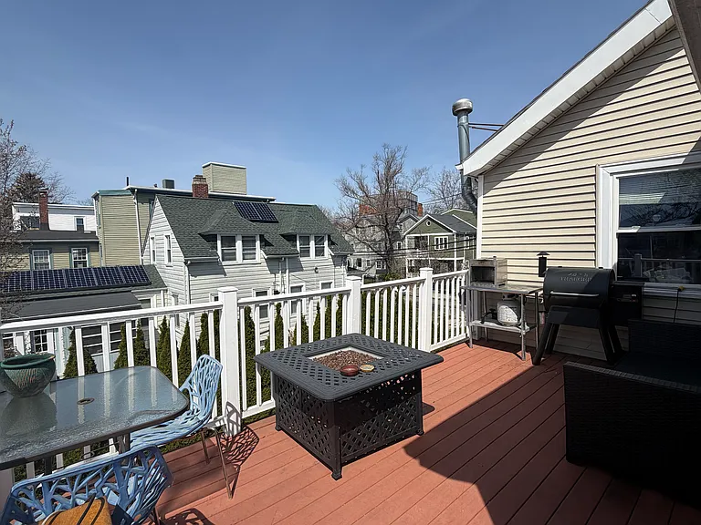 35 Raymond St #2 — Photo 17