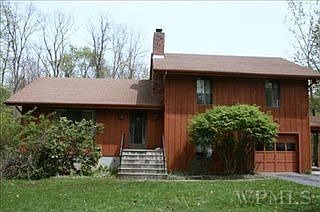 1st image of 51 Woodlake Dr
