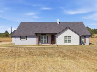 15099 Fargo Dr, Chandler, TX 75758