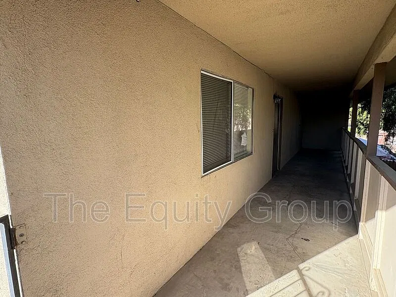 1 bed, 1.0 bath, $1,200 — Photo 3