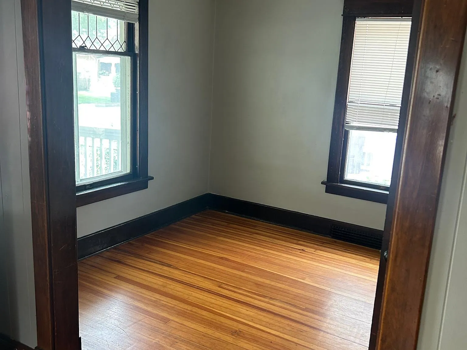 438 B St — Photo 4