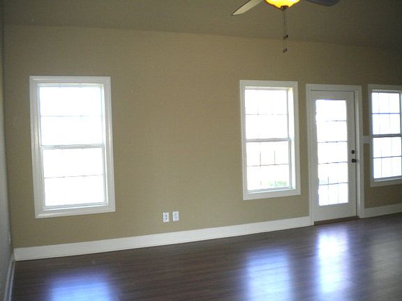 4th image of 21 Marys Ln SE