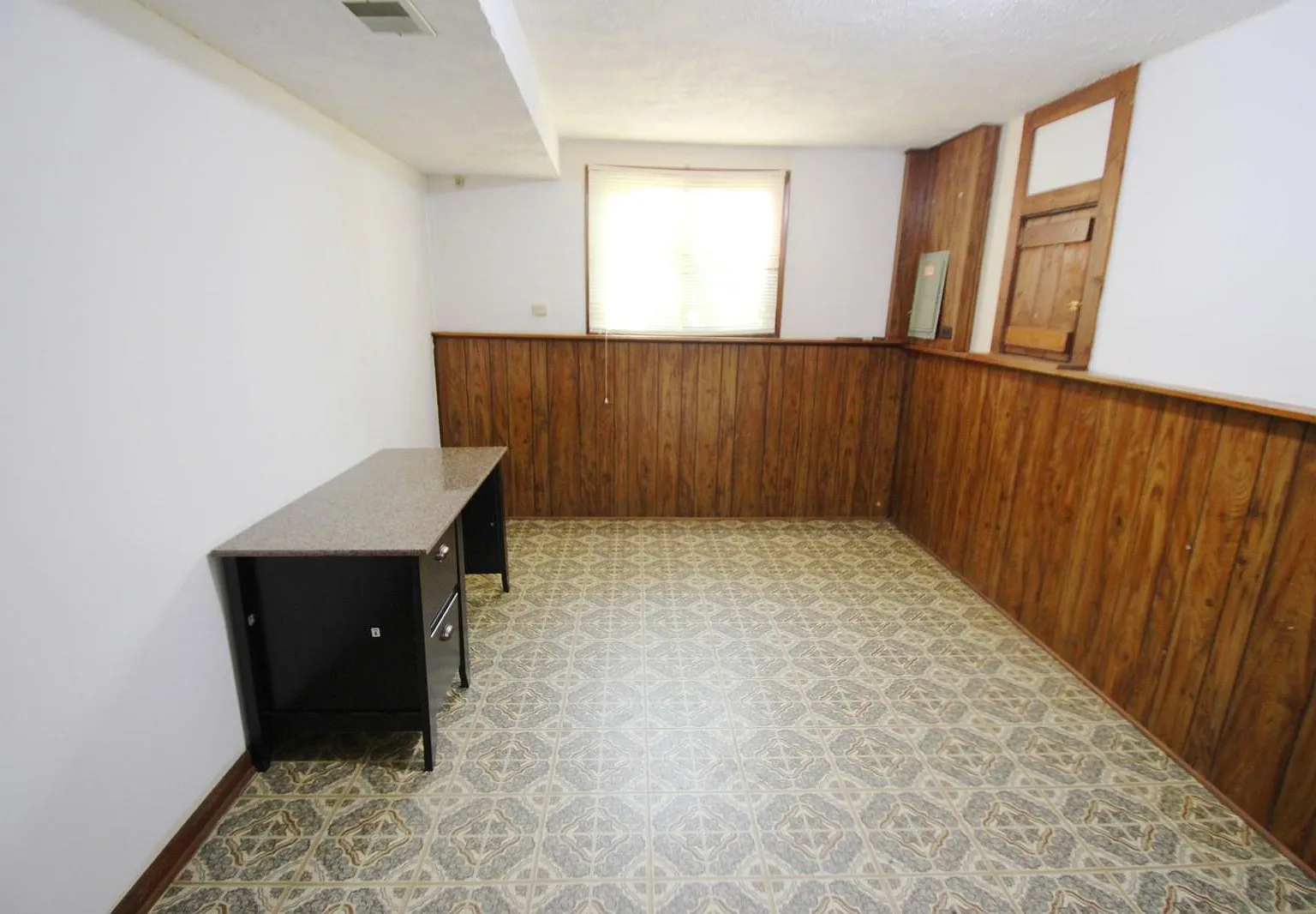 613 N Howard Ave — Photo 4