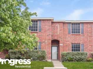 1407 Honey Bee Ln, Lancaster, TX 75134