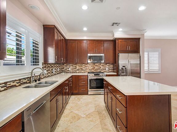 5th image of 6522 Walker Ave #7