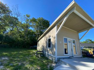 3121 Maple St UNIT B, Hollister, MO 65672