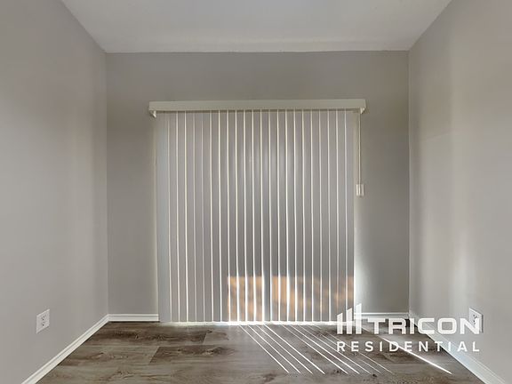 3rd image of 5206 Lakebend East Dr