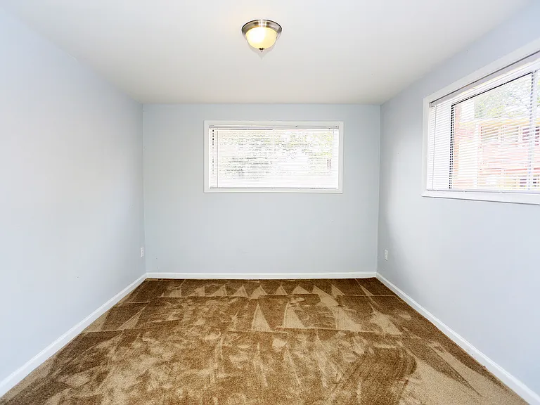 6717 Riverdale Rd — Photo 12