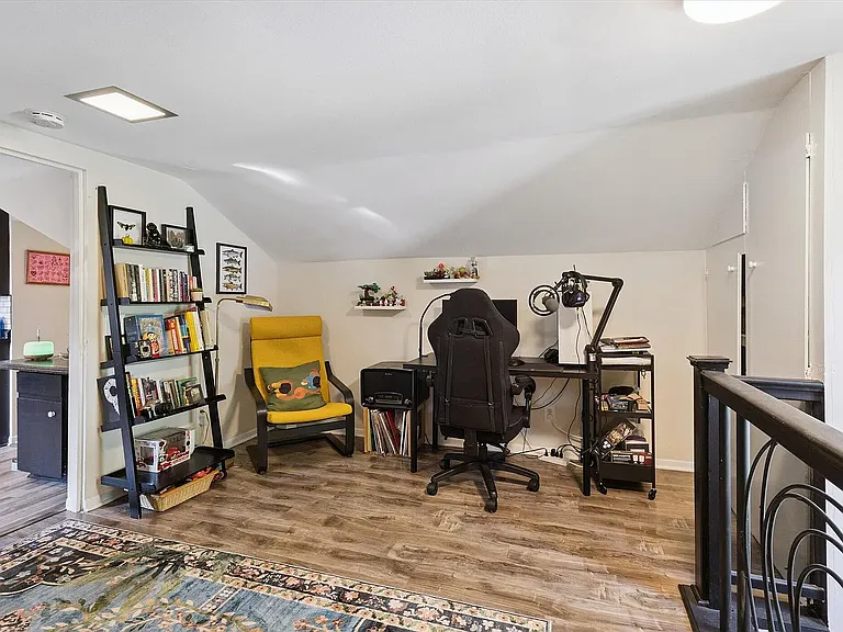 142 Langdon Ave NE #2 — Photo 7