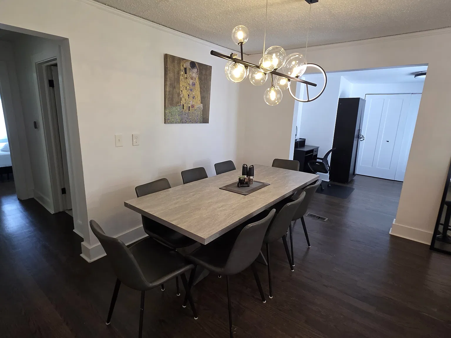 4 bed, 1390 sqft, $4,500 — Photo 1