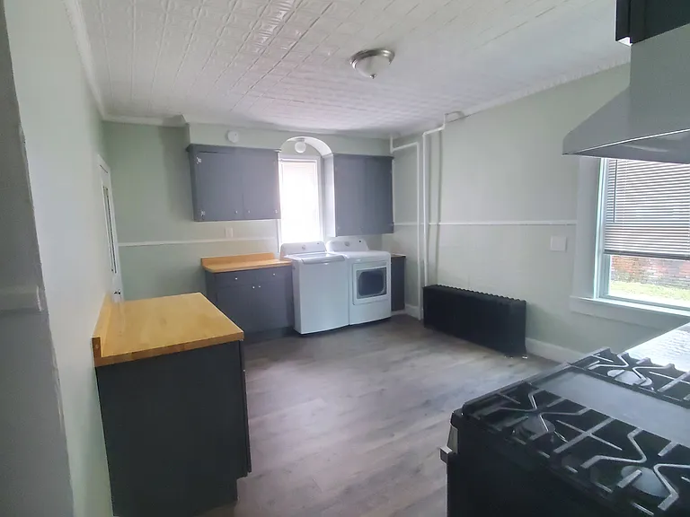 750 Bleecker St #2-R — Photo 6