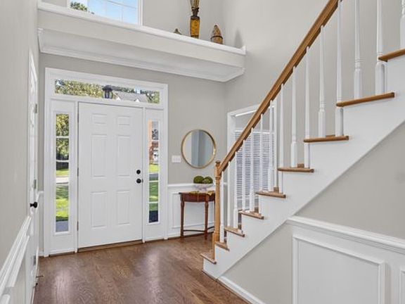 3rd image of 1418 Andover Ct