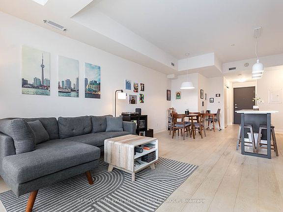 5th image of 245 Perth Ave #304