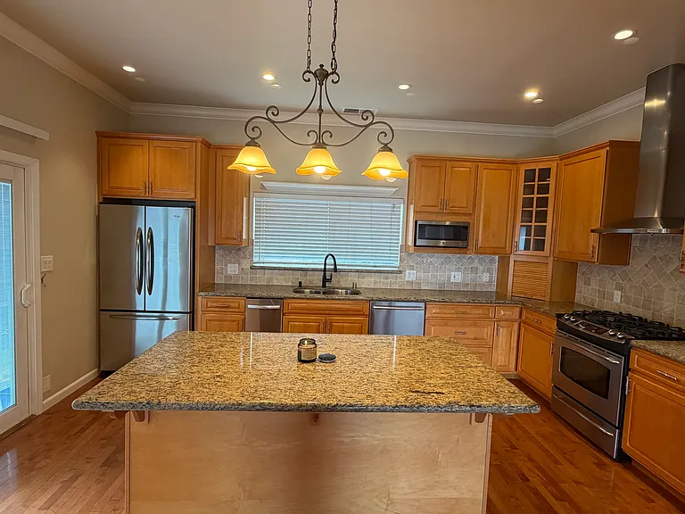 1074 Lorenzo Ct — Photo 8