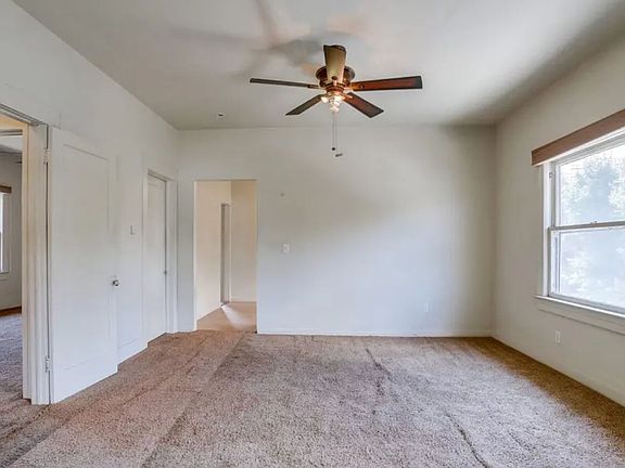 4th image of 6826 Hollenbeck St