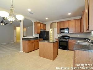 3rd image of 12110 Karnes Way