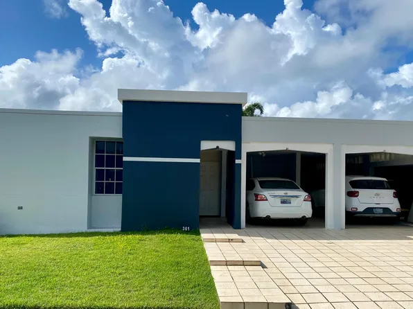 (undisclosed Address), Dorado, PR 00646