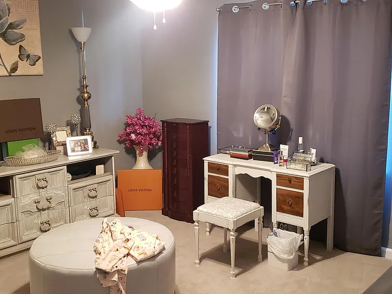 Bedroom 1 of 4
(photo) dressing room