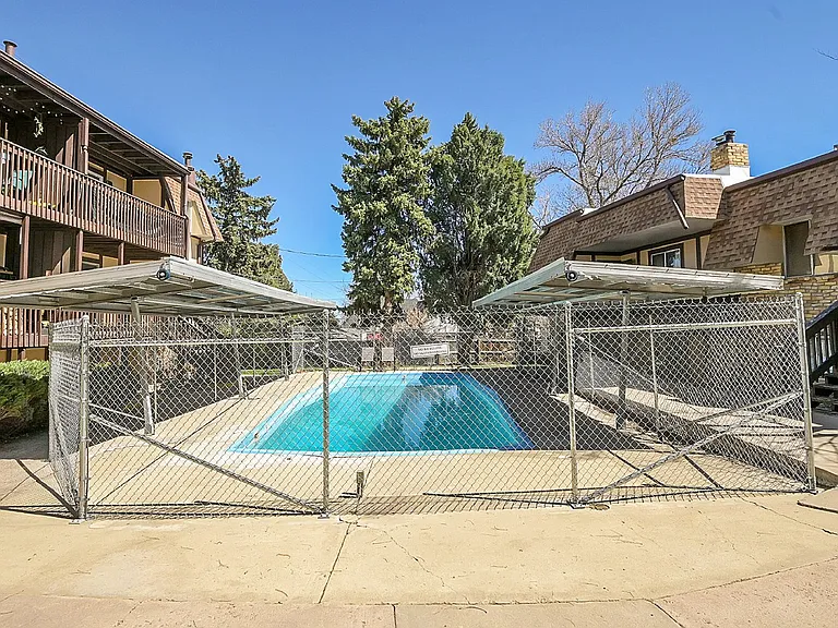 1390 Everett Ct #107 — Photo 32