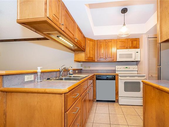 5th image of 5173 Lazy Oaks Dr #5173