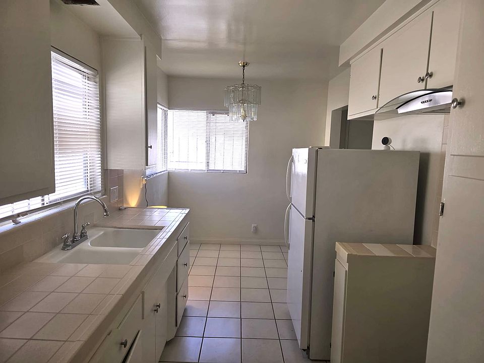 1st image of 3745 W 109th St