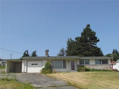 1st image of 8120 Woodland Ave E