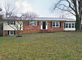 3236 27th St NE, Hickory, NC 28601