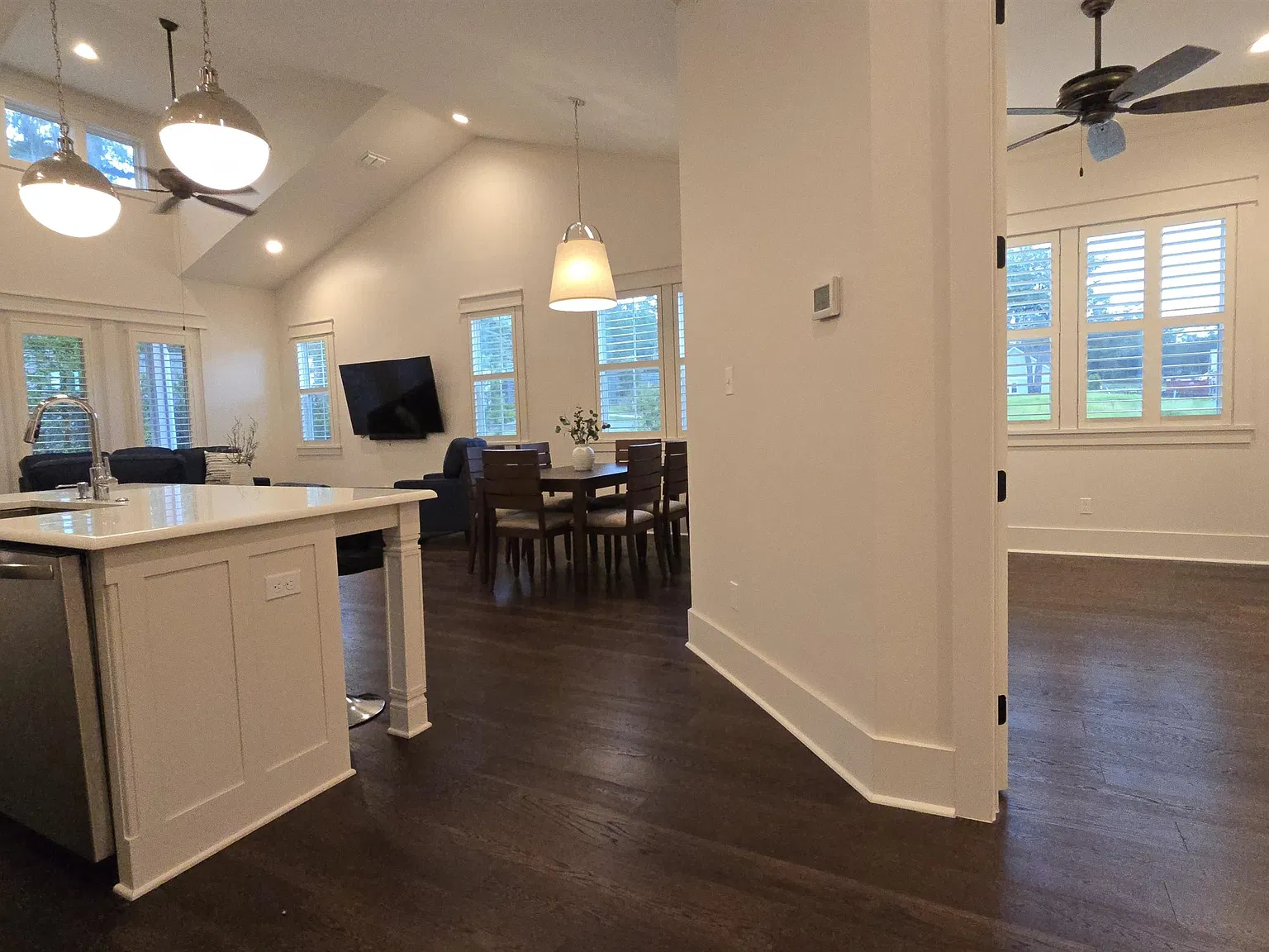 3 bed, 1512 sqft, $3,000 — Photo 4