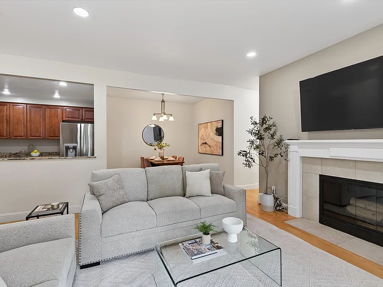 108 Norris Canyon Pl #D — Photo 3