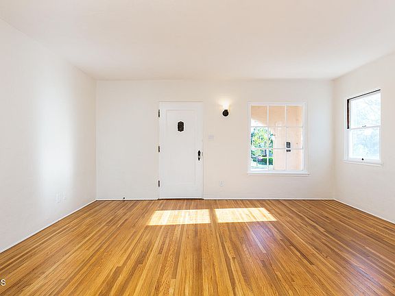 4th image of 1511 New York Dr