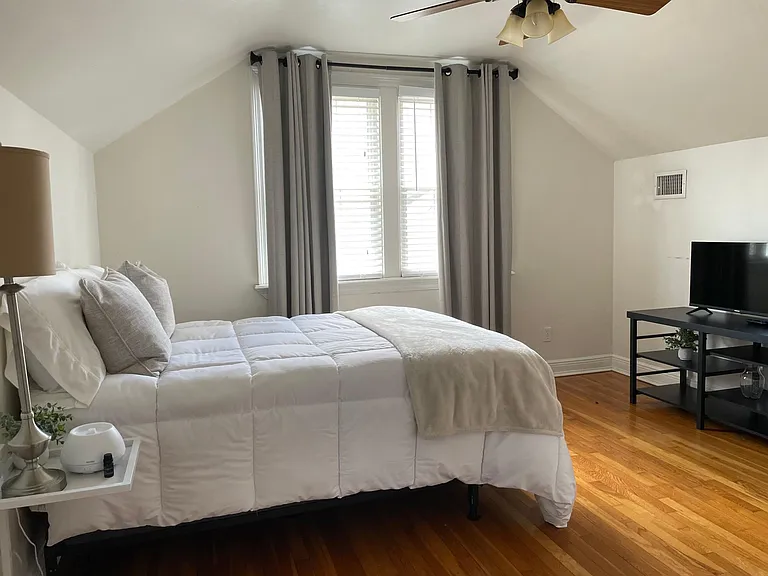 6374 Argonne Blvd — Photo 12