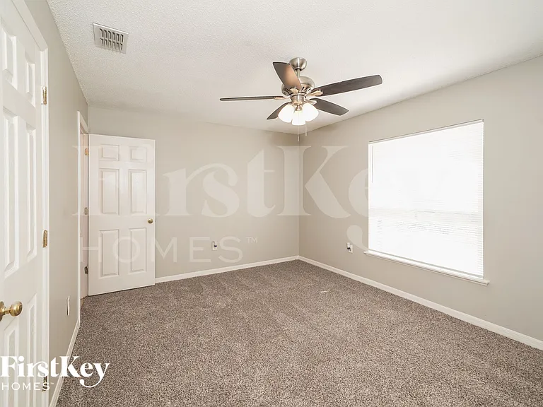3638 Queens Cove Blvd — Photo 9