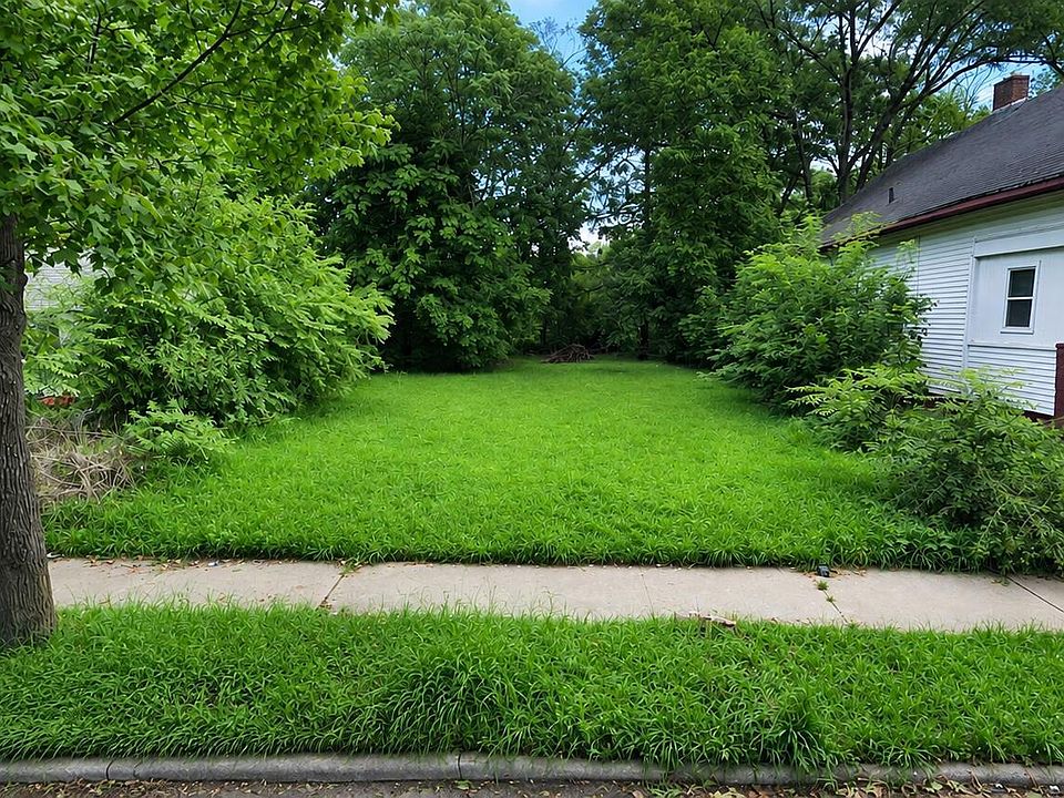 1st image of 1057 Pavone St