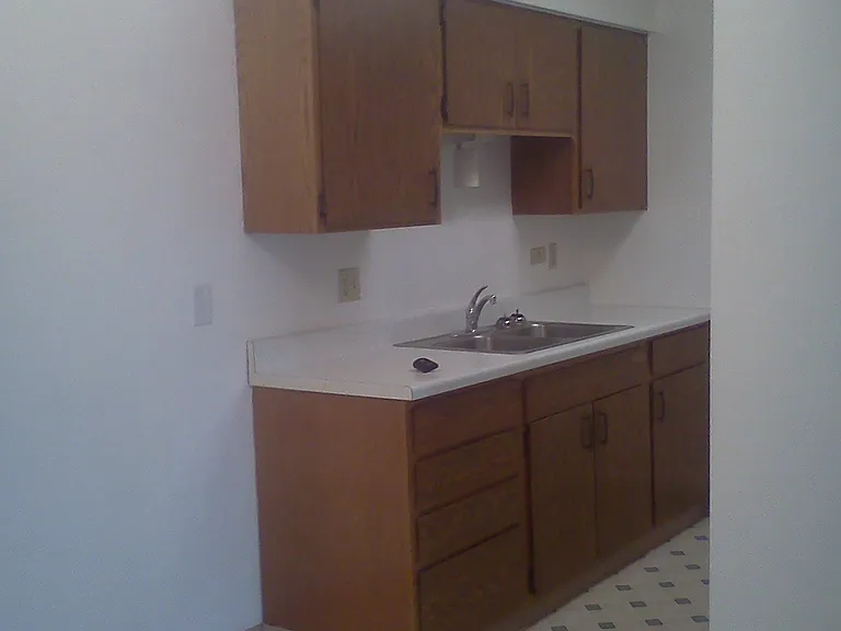 1910 N Jefferson - 9 — Photo 1