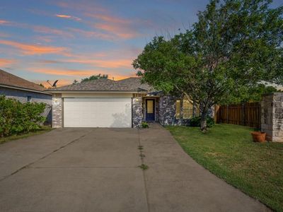 100 Shenandoah Trl, Elgin, TX, 78621