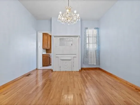 74 Atlantic Street image 7 of 37