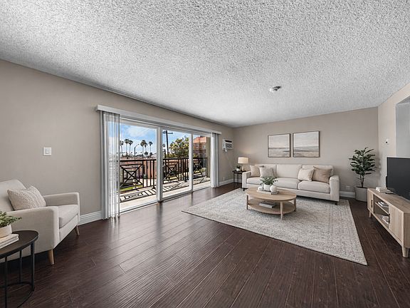 4th image of 4333 E 2nd St APT 308