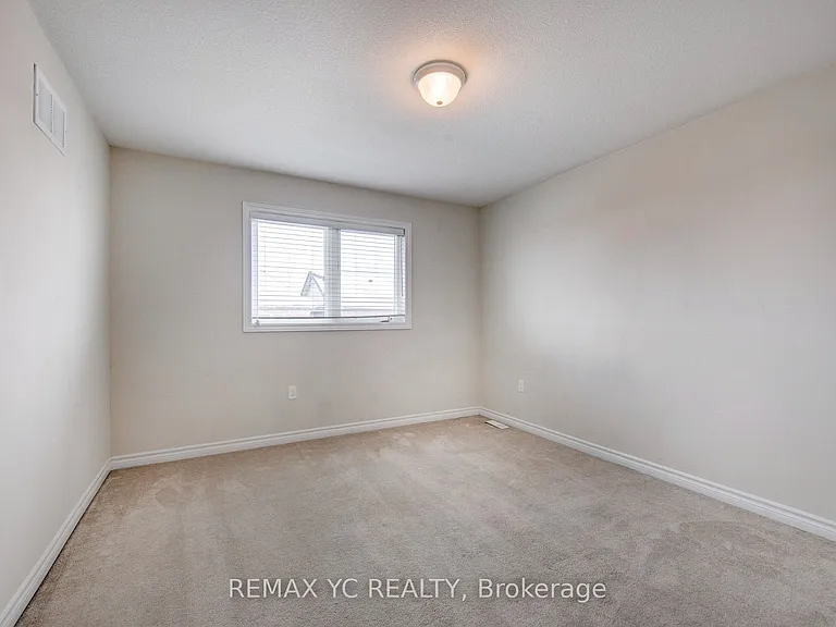 56 Walker Blvd — Photo 30