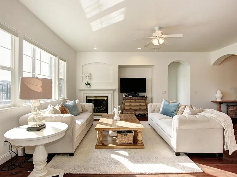 2219 Homestead Hills Ct — Photo 4