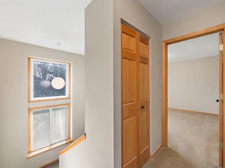 304 Pondridge Cir — Photo 12