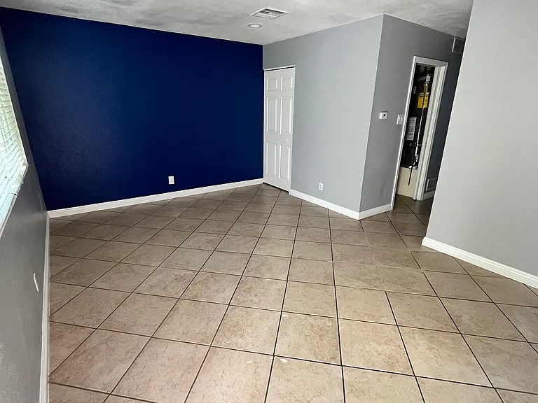 1777 Mitchell Ave #11 — Photo 5