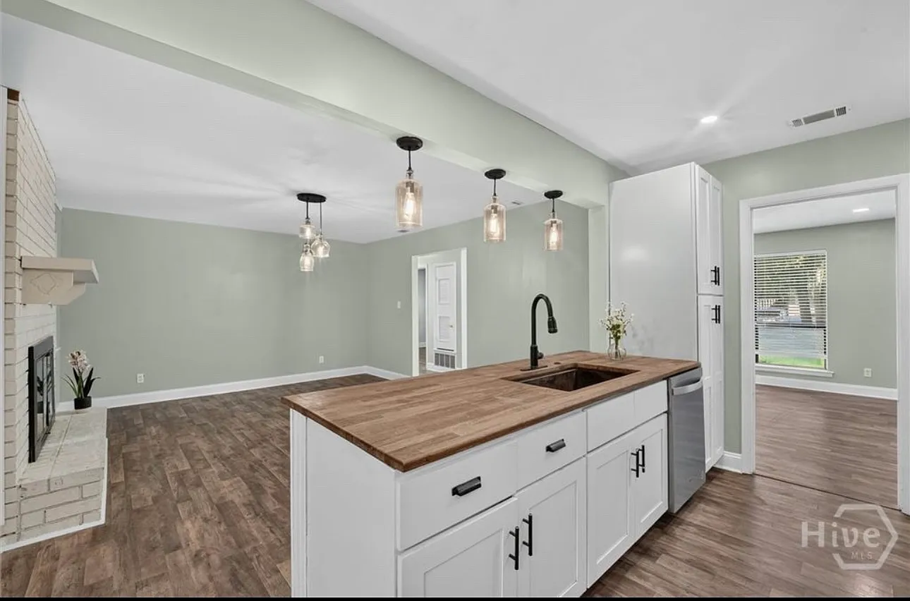 37 Beaver Run Dr — Photo 2
