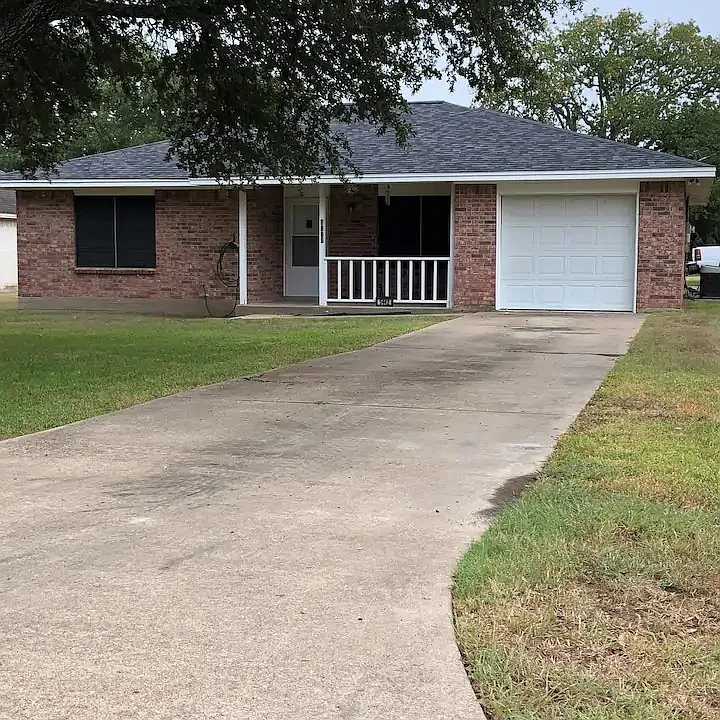 5442 Linda Ln