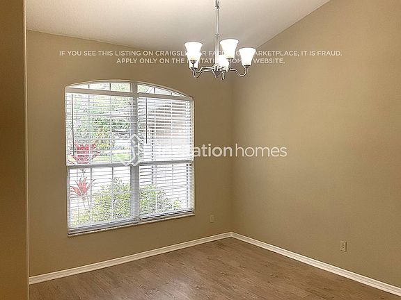 3rd image of 14814 7th Ave E
