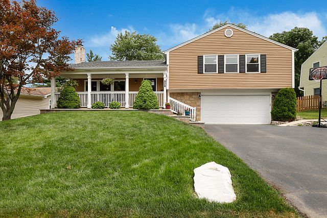 1st image of 926 Parker Dr