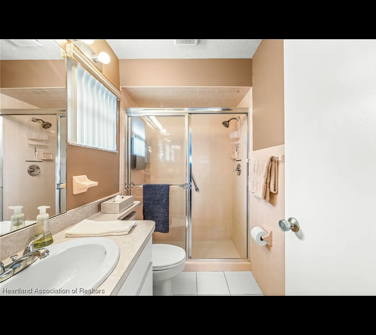 2 bed, 1325 sqft, $1,650 — Photo 2