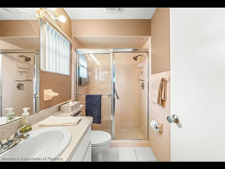 3819 Ponce De Leon Blvd #3819 — Photo 4