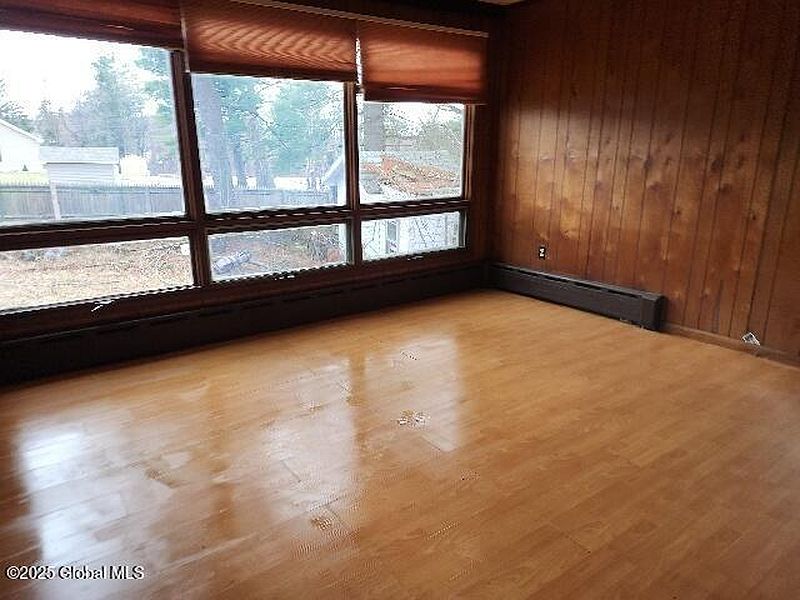 2nd image of 25 Glenmore Road