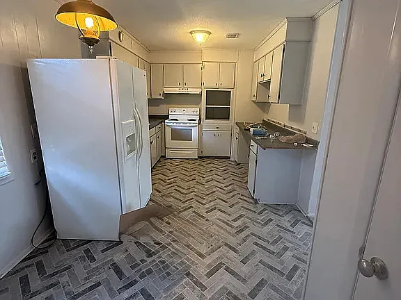 302 Lanier Rd — Photo 8