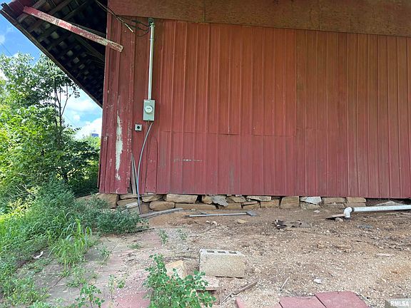 5th image of 2720 Body Barn Rd